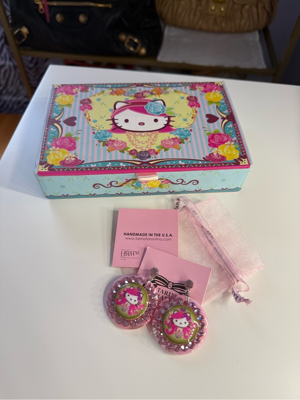 RARE Tarina Tarantino Hello Kitty Pink Head Earrings and Jewelry Box Set